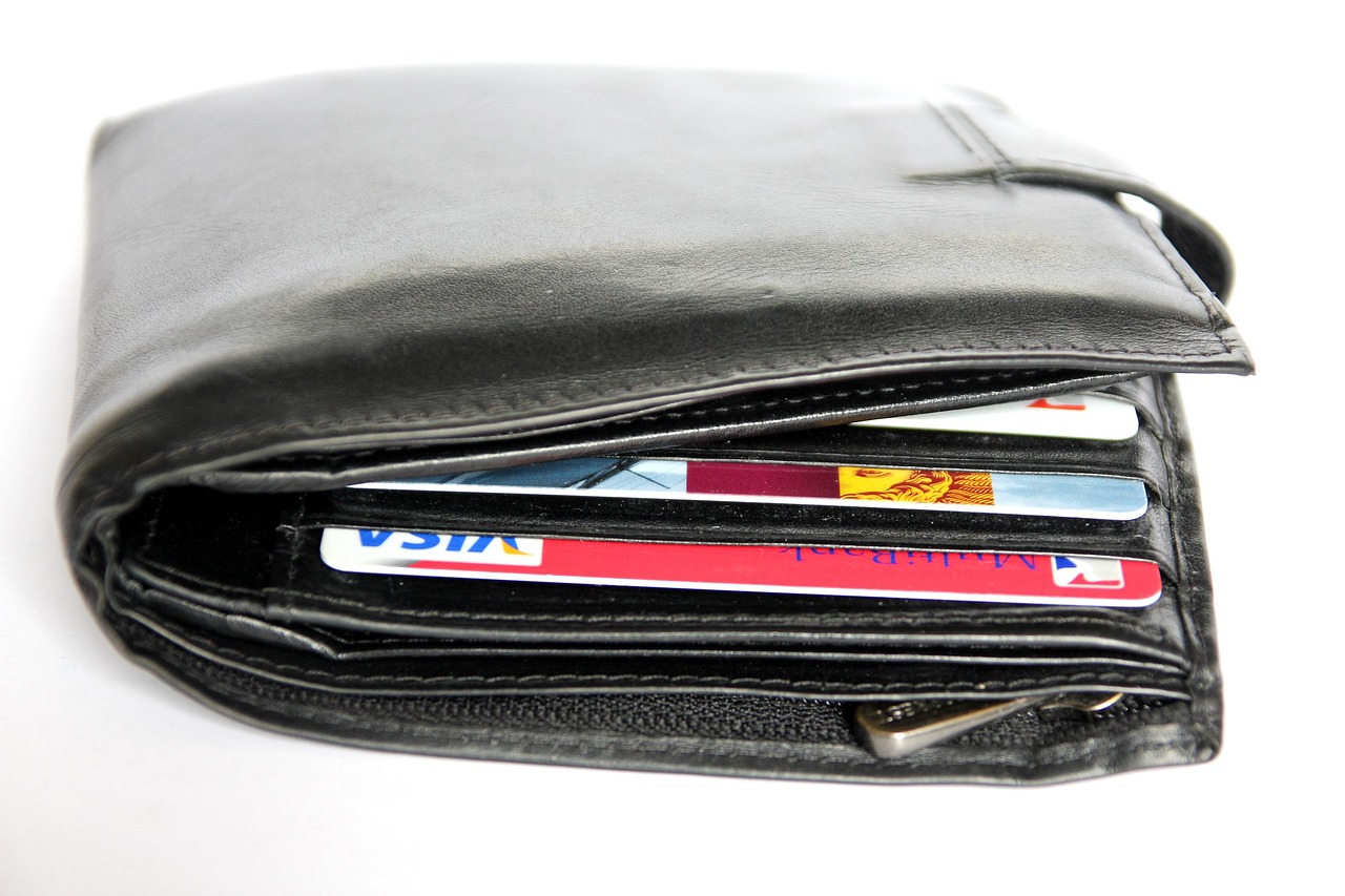 Closing Secured Credit Card: Credit Impact & Refund Guide