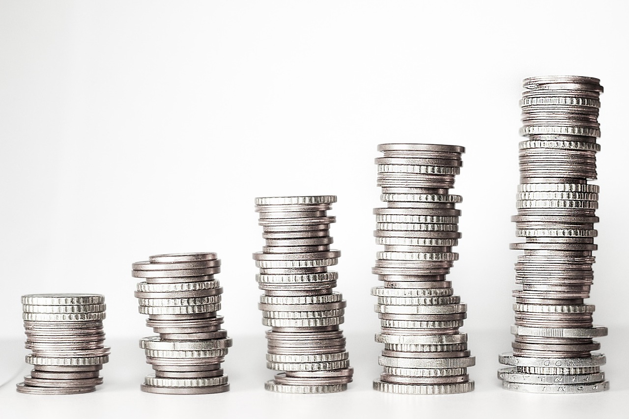 Debt vs Investing: How to Decide in 2026